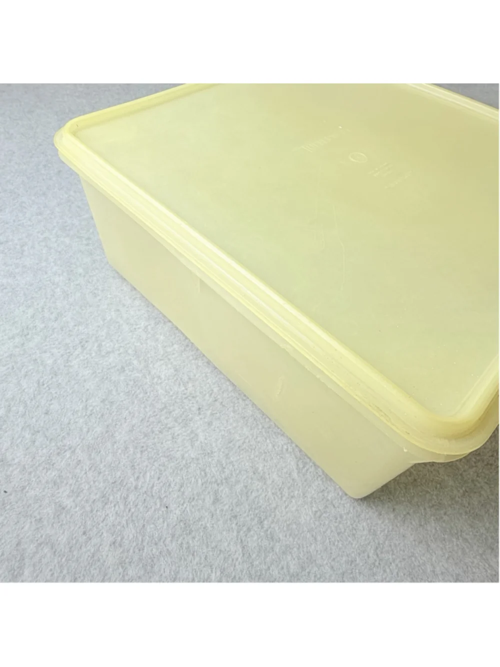 Tupperware vintage square
